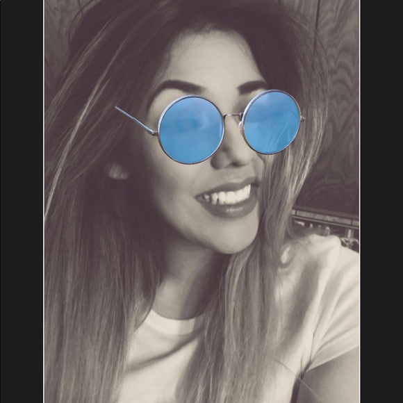 A little bit about Myself ☺️♥️ - Picture 5 of 8